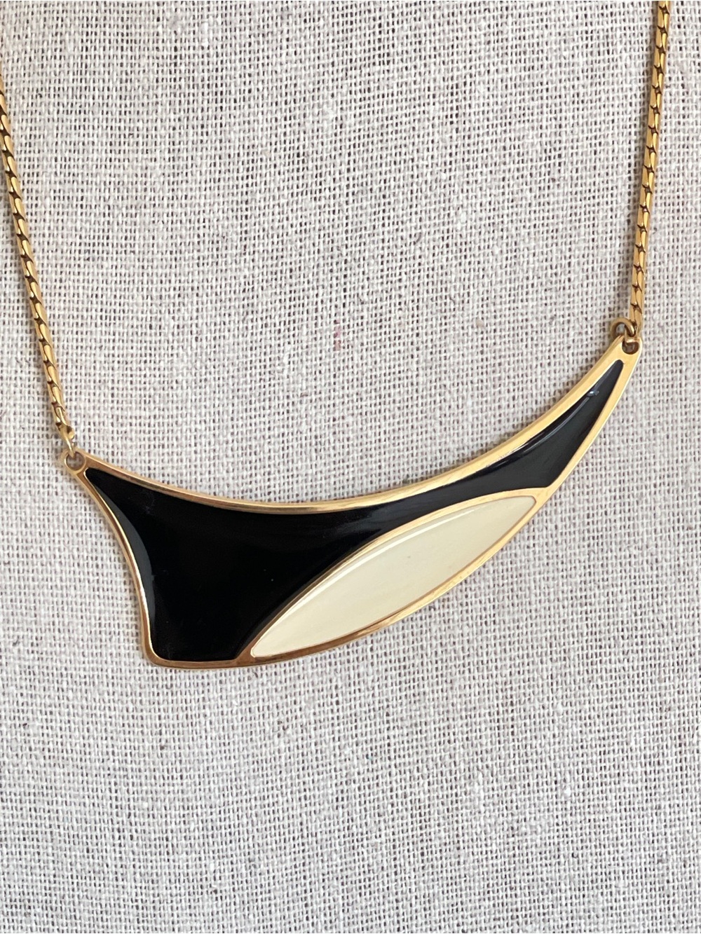 Vintage Monet Gold-Plated Black and Cream Enamel Choker Necklace 15”